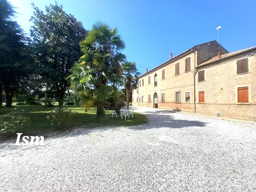 Immagine 1 di Palazzo in vendita  in VIA DELLA BERTA a Ferrara