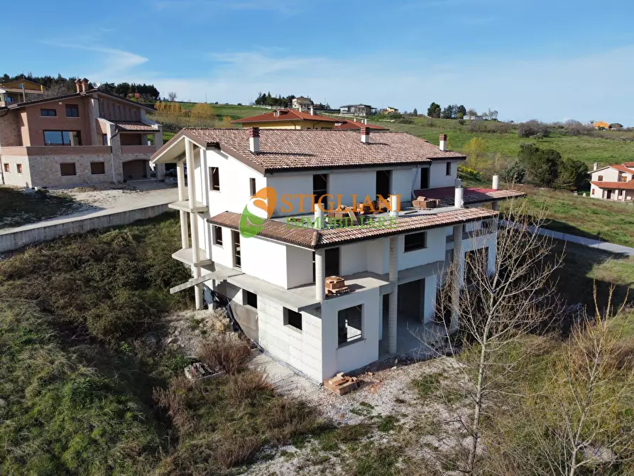 Immagine 1 di Villa in vendita  in Contrada Coste di Oratino a Campobasso