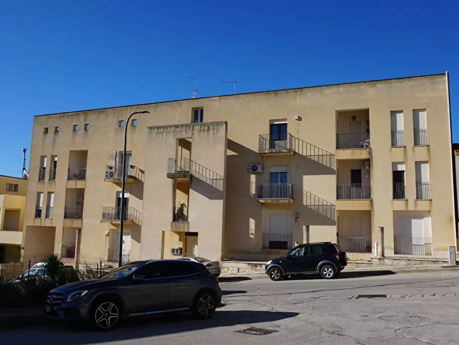 Immagine 1 di Appartamento in vendita  in via Sicilia a Castelvetrano