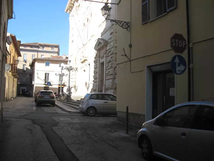 Immagine 1 di Posto auto in vendita  in Via Carlo Forti a Teramo