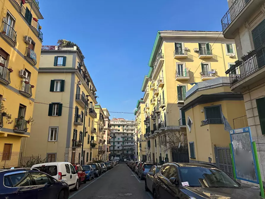 Immagine 1 di Ufficio in affitto  in Via Mario De Ciccio a Napoli