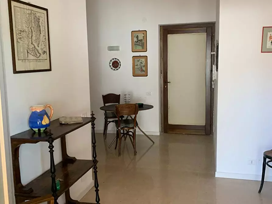 Immagine 1 di Appartamento in affitto  in Viale Regina Margherita a Palermo