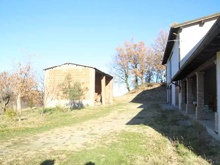 Immagine 1 di Villa in vendita  in VIA FOGLIANO a Maranello