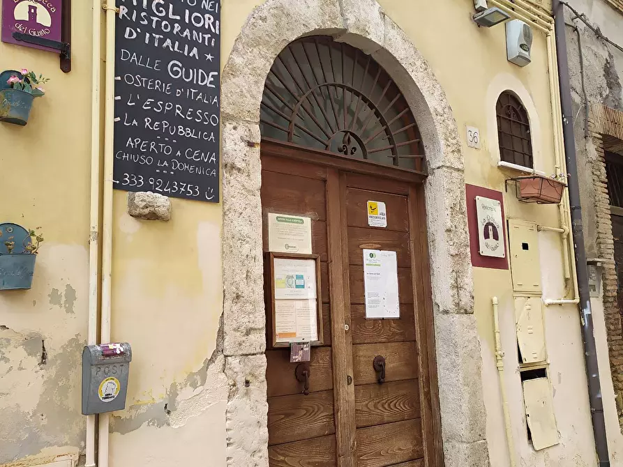 Immagine 1 di Attività commerciale in vendita  in Via della Rocca a Monterotondo