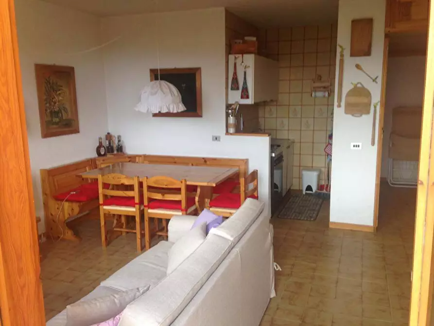 Immagine 1 di Appartamento in vendita  in Via di Campo Felice a Rocca Di Cambio