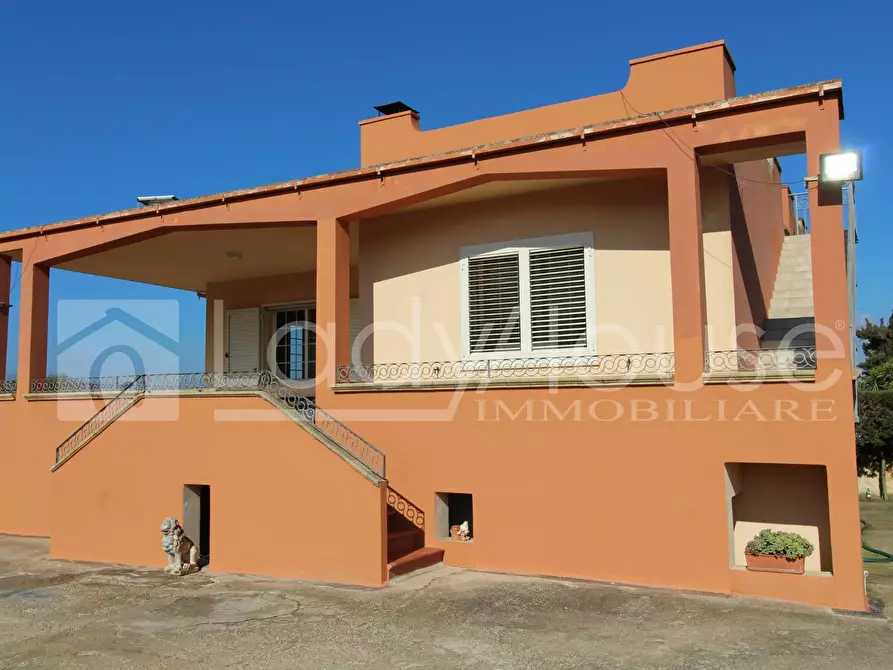 Immagine 1 di Villa in vendita  in Via Scalelle a Gallipoli