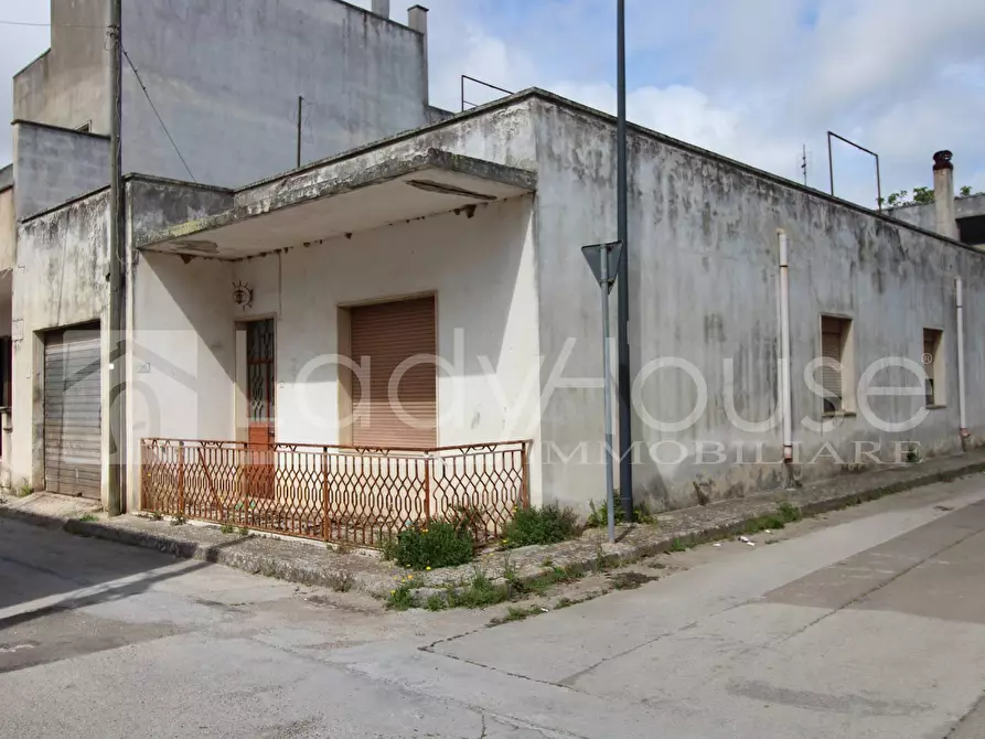 Immagine 1 di Casa indipendente in vendita  in Via Antonio Salandra a Poggiardo
