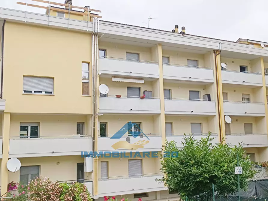 Immagine 1 di Appartamento in vendita  in C.da Torrito a Montorio Al Vomano