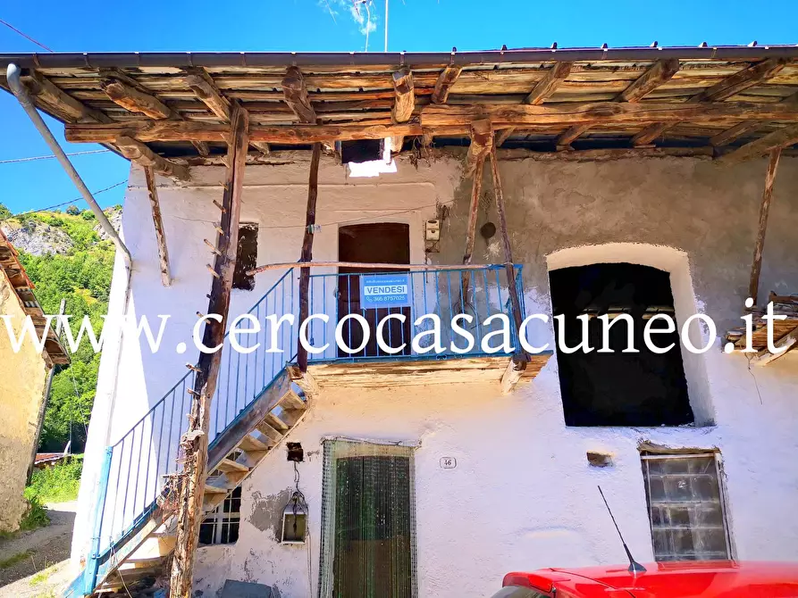 Immagine 1 di Rustico / casale in vendita  in frazione Cornaletto a Demonte