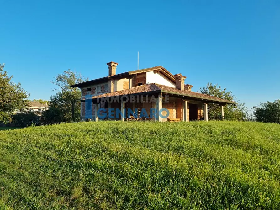 Immagine 1 di Villa in vendita  in Via Tomadini a Buja