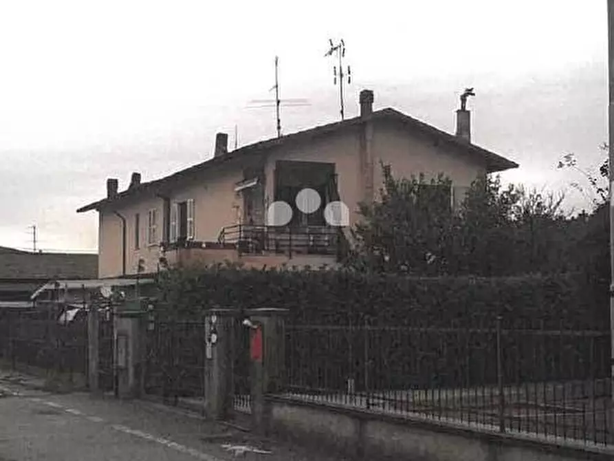 Immagine 1 di Appartamento in vendita  in Via Alessandrini a Azzanello