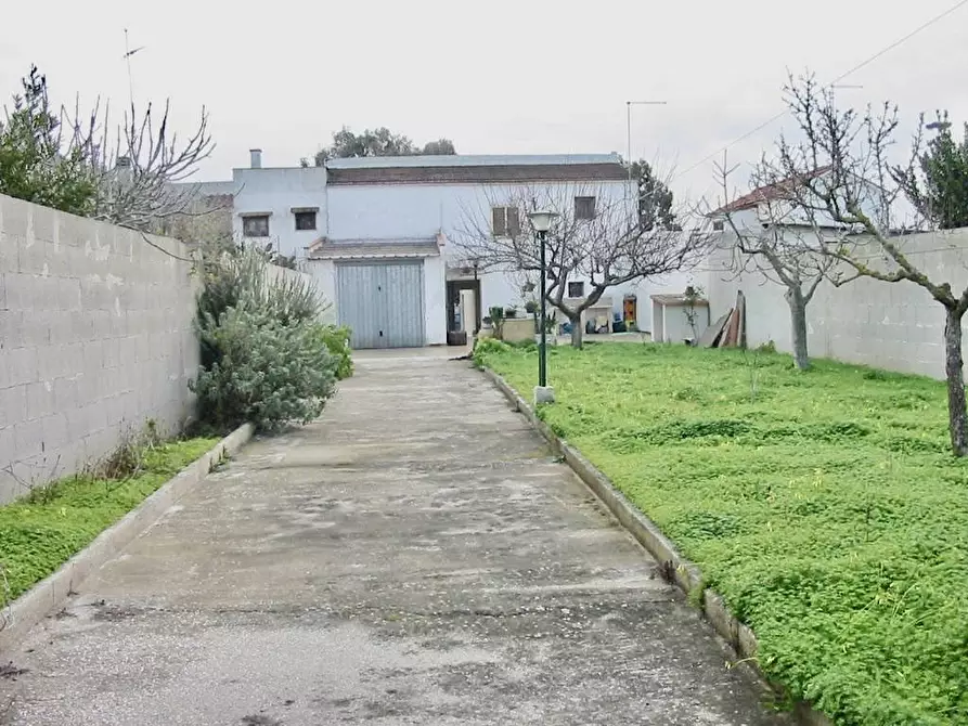 Immagine 1 di Villa in vendita  in Viale Racar a Lecce