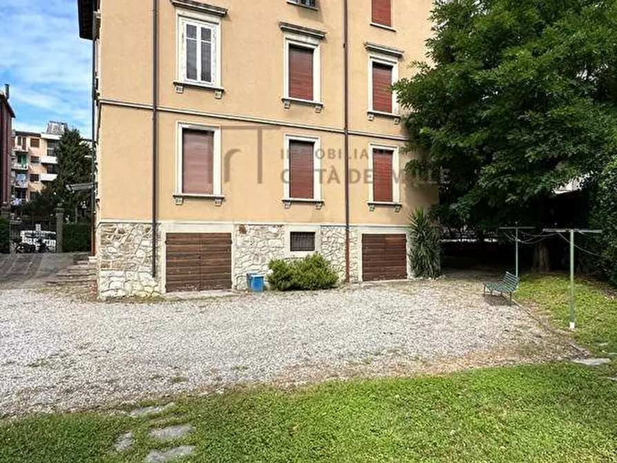 Immagine 1 di Casa indipendente in vendita  in Via Borgo Santa Caterina a Bergamo