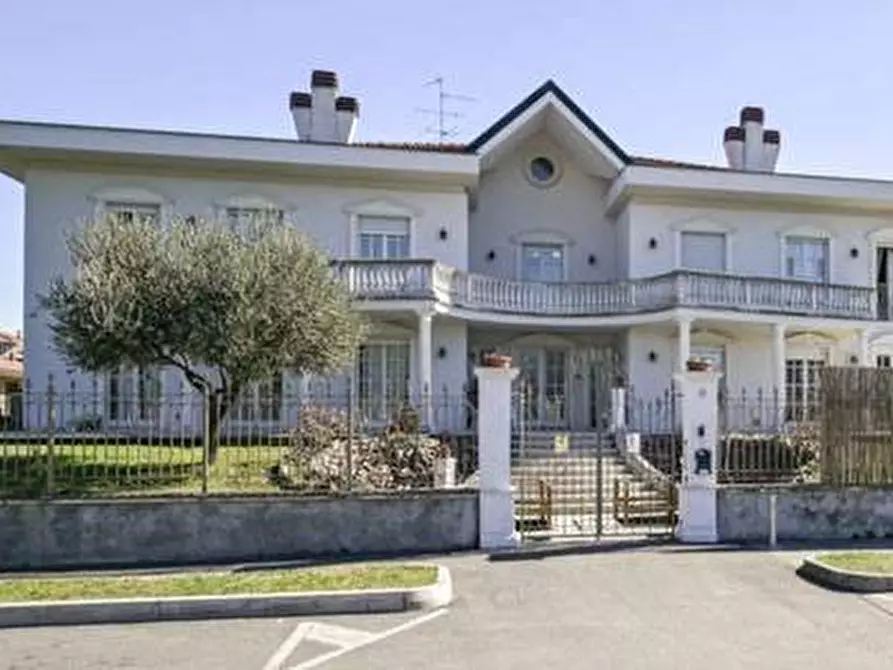 Immagine 1 di Villa in vendita  in via Mailero a Arconate