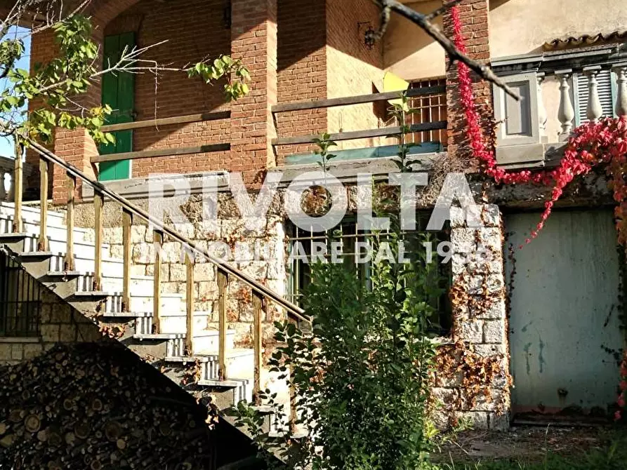Immagine 1 di Villa in vendita  in Via della resistenza a Montepulciano