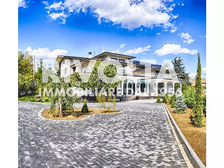 Immagine 1 di Villa in vendita  in via san tommaso a Tornimparte