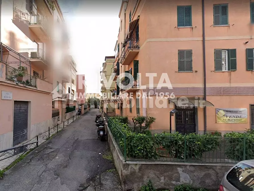 Immagine 1 di Appartamento in vendita  in via roveri a Roma
