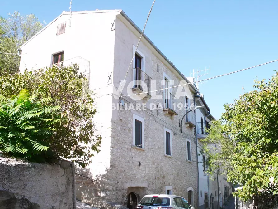 Immagine 1 di Villa in vendita  in Via Spiagge Grandi a Acciano