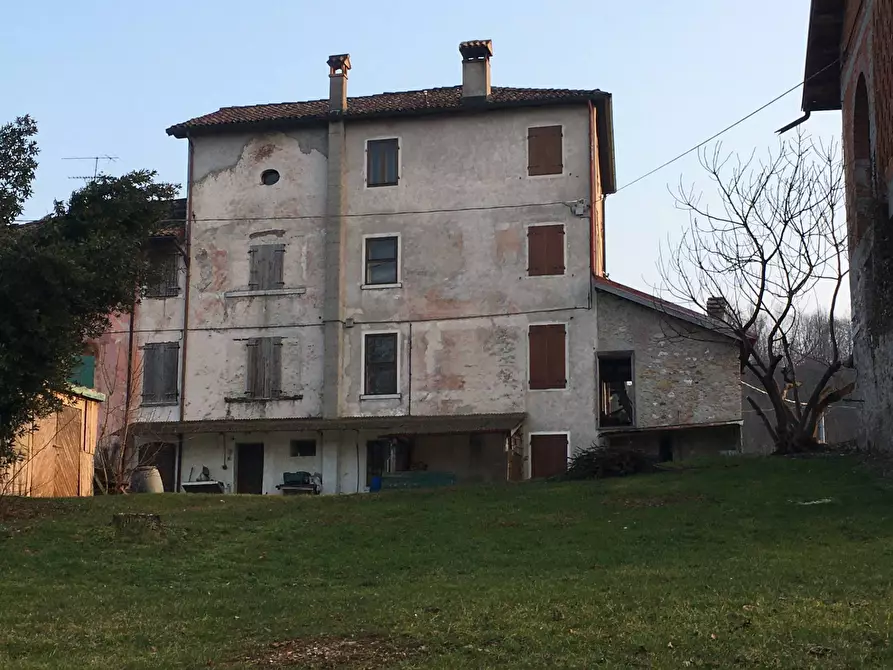 Immagine 1 di Casa indipendente in vendita  in VIA  cincina a Feltre