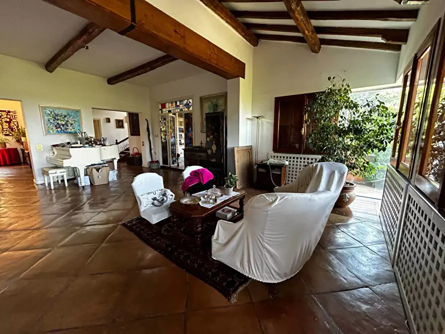 Immagine 1 di Villa in vendita  in VIA DELL'OSSERVATORIO a Ardea