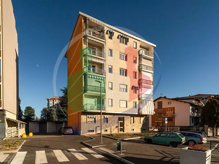 Immagine 1 di Appartamento in vendita  in via caselle a Borgaro Torinese