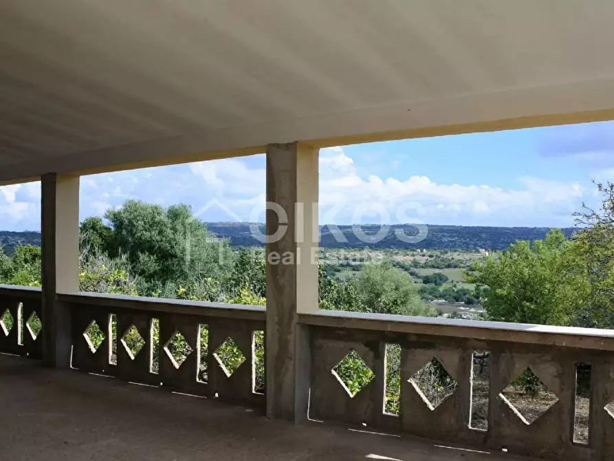 Immagine 1 di Villa in vendita  in Contrada Lenzavacche a Noto