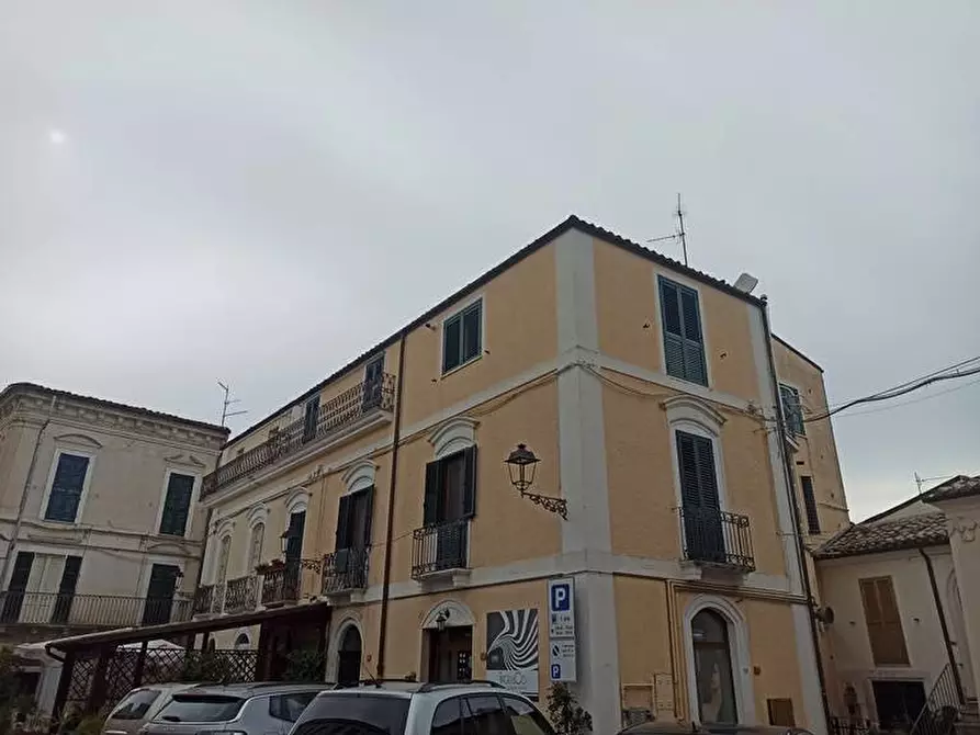 Immagine 1 di Appartamento in vendita  a Abbateggio