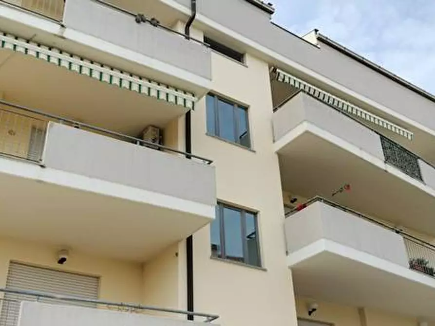 Immagine 1 di Appartamento in vendita  in Via Quasimodo a Brittoli