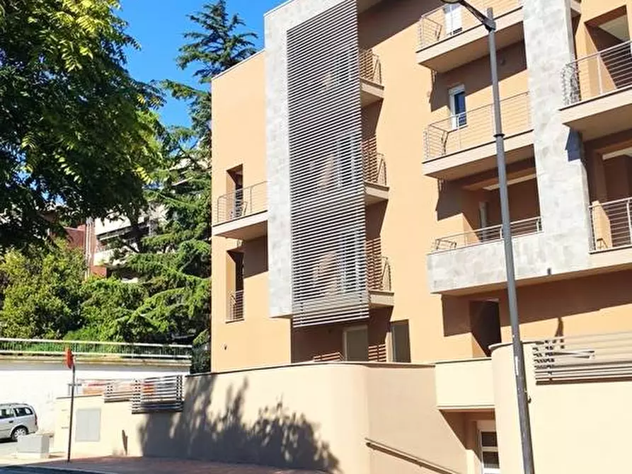 Immagine 1 di Posto auto in affitto  in Via Arapietra a Pescara