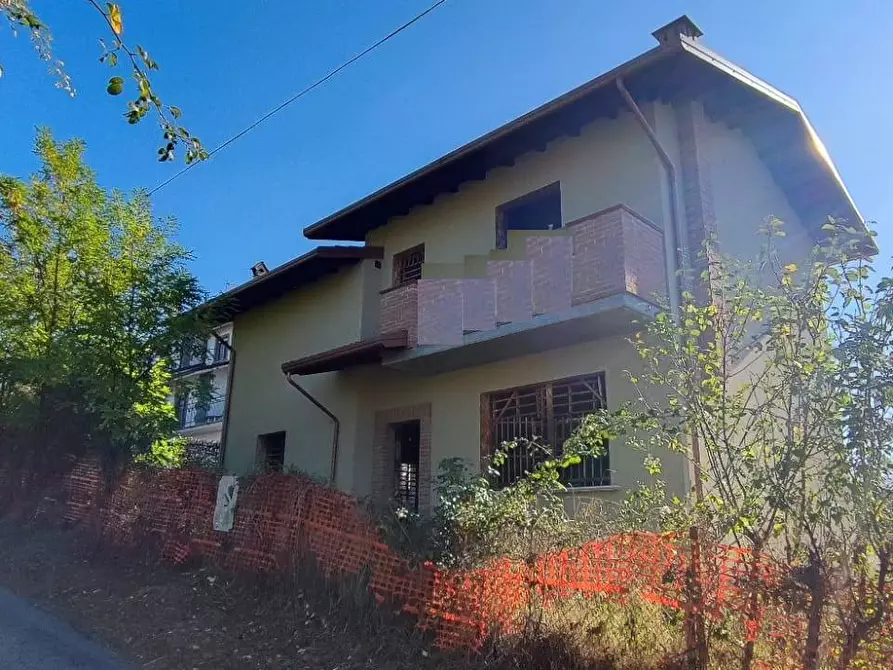 Immagine 1 di Villa in vendita  in Via Monte Maino a Pizzoli