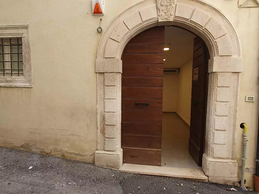 Immagine 1 di Ufficio in affitto  in Via Navelli a L'aquila