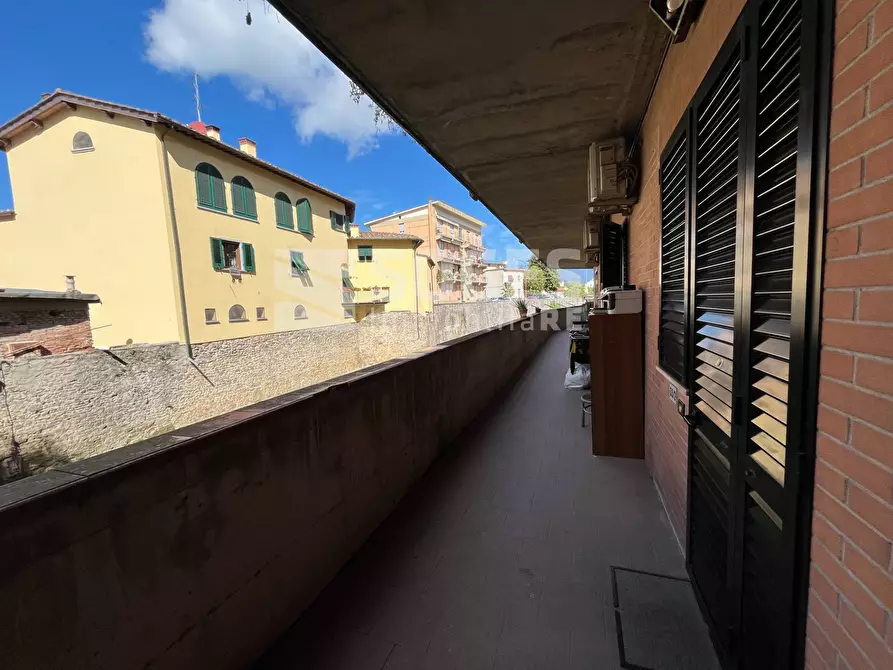 Immagine 1 di Appartamento in vendita  in via gorizia a Montevarchi