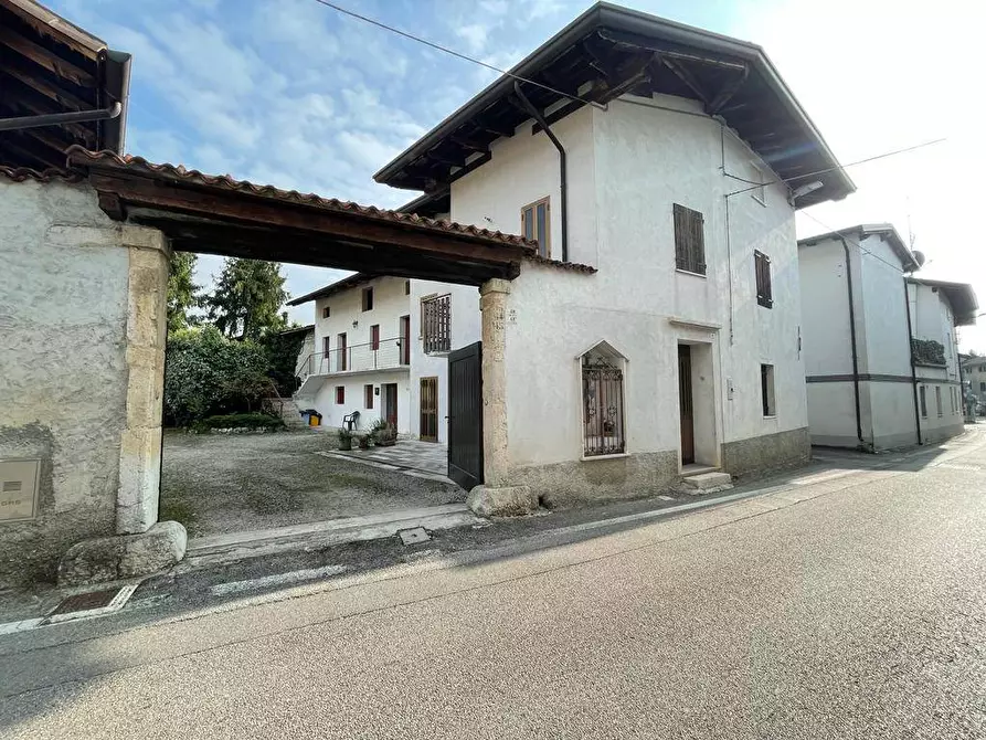Immagine 1 di Rustico / casale in vendita  in Via Pedemonte a Aviano