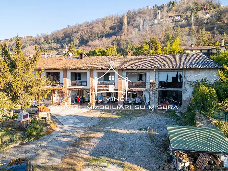 Immagine 1 di Casa indipendente in vendita  in Via Di Mezzo a Bergamo