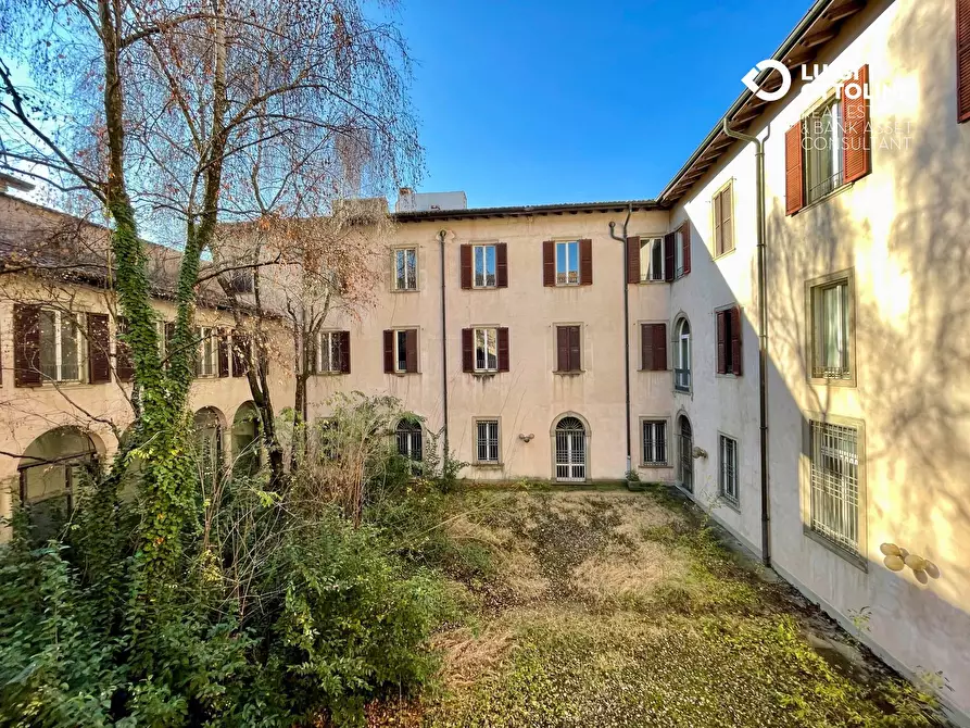 Immagine 1 di Palazzo in vendita  in Via Pignolo a Bergamo