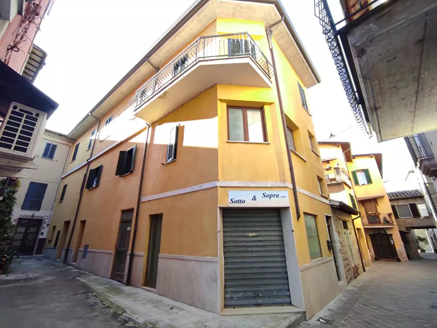 Immagine 1 di Villa in vendita  in Via Incerta a Assisi