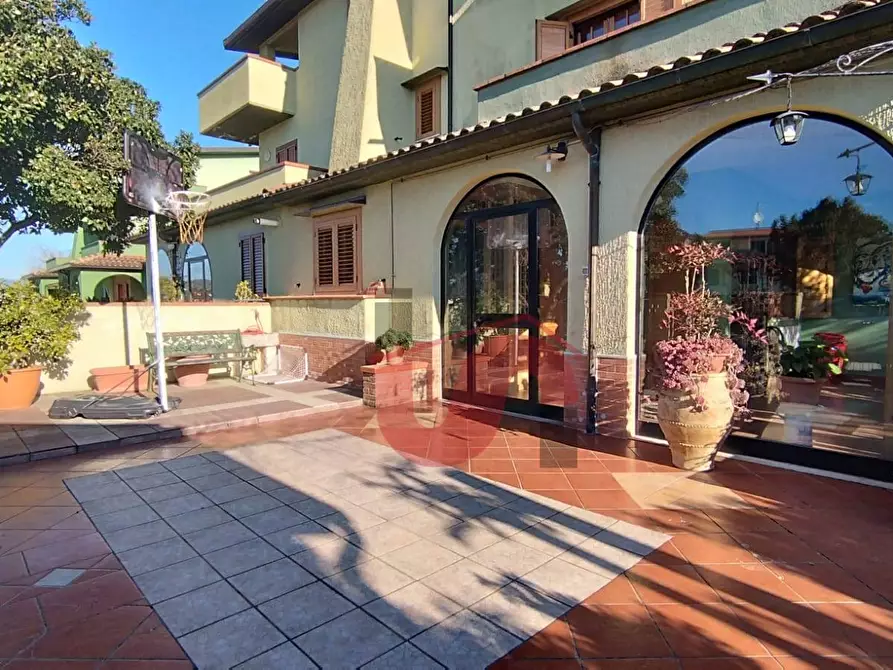 Immagine 1 di Villa in vendita  in Contrada Fontanelle a Baselice