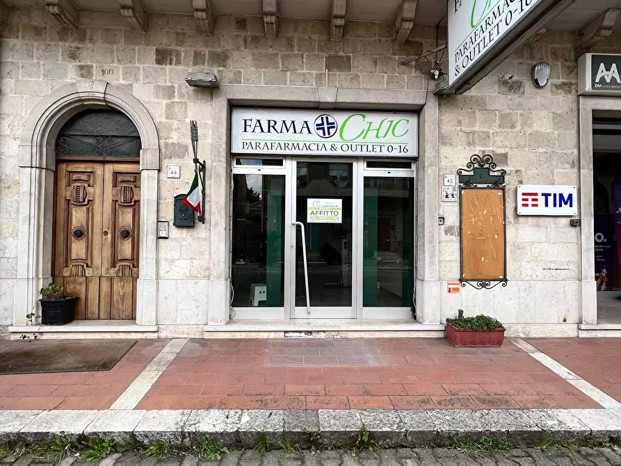 Immagine 1 di Locale commerciale in affitto  in Via Nazionale Passo a Mirabella Eclano