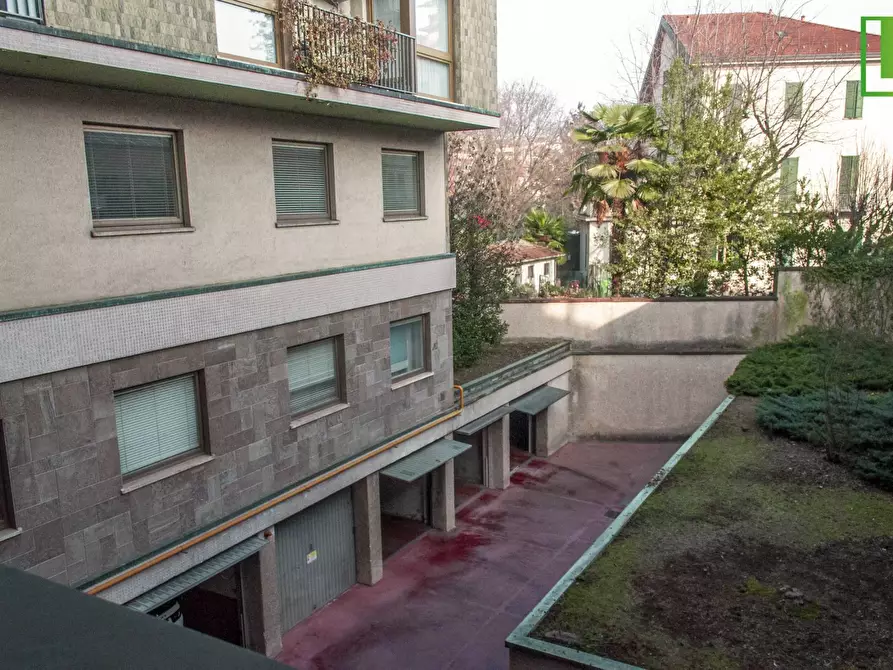 Immagine 1 di Appartamento in vendita  in Via Cavour a Varese