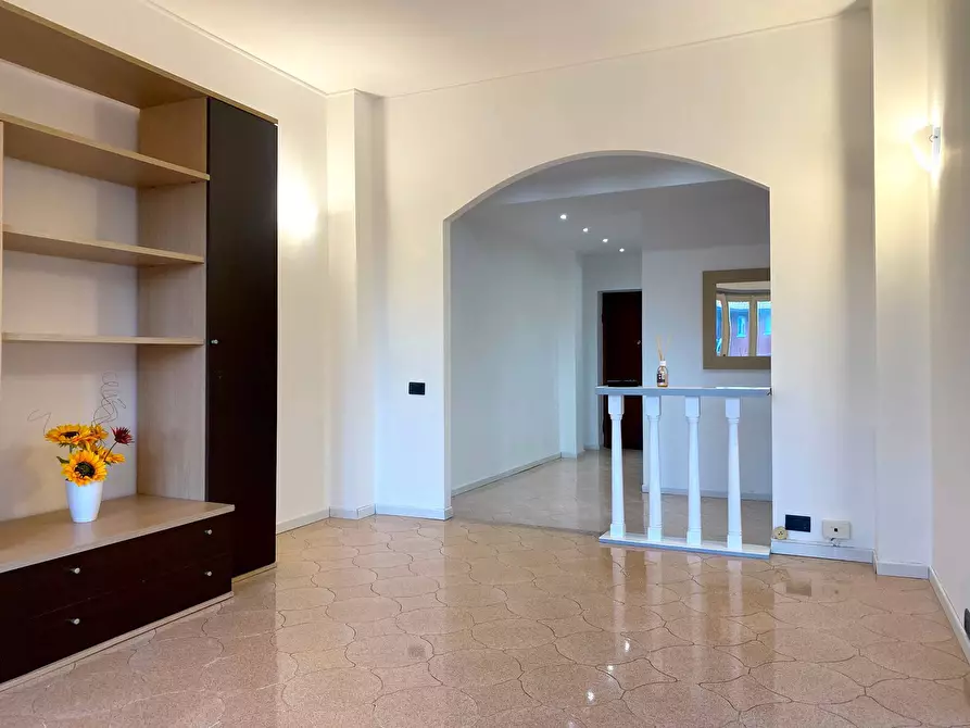 Immagine 1 di Appartamento in affitto  in Via XXV Aprile a Almenno San Bartolomeo