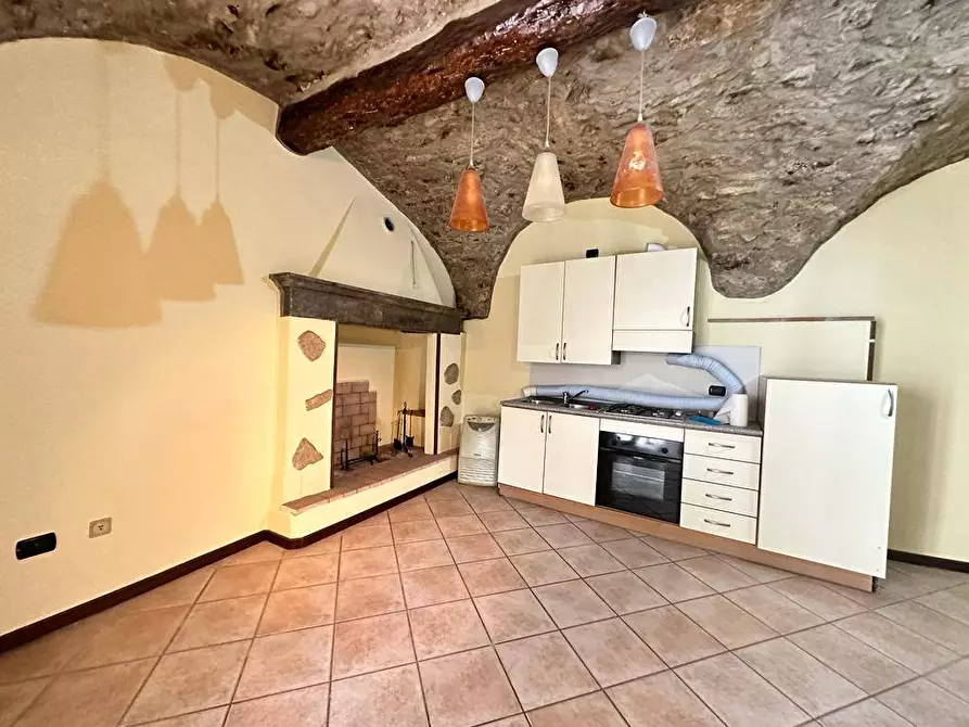 Immagine 1 di Appartamento in vendita  in via foina a Angolo Terme
