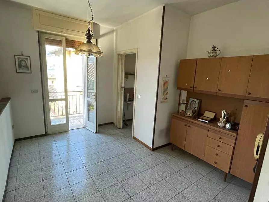 Immagine 1 di Appartamento in vendita  in via borgo nuovo a Marone