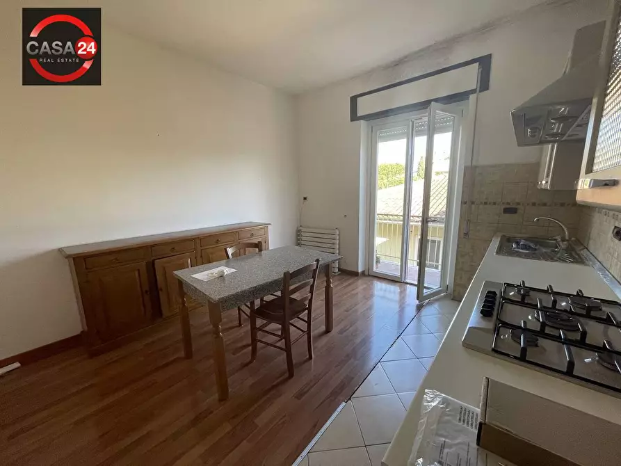 Immagine 1 di Appartamento in vendita  in Via Genova a Latina