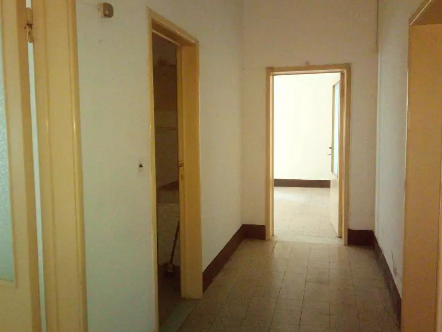Immagine 1 di Appartamento in vendita  in Via Roma a Lajatico