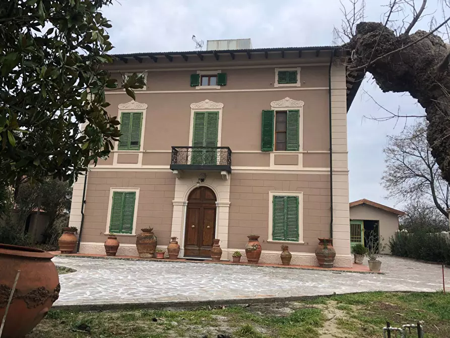 Immagine 1 di Villa in vendita  in san giuliano terme a San Giuliano Terme
