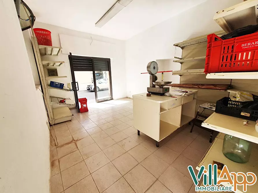 Immagine 1 di Locale commerciale in affitto  in Via Itri a Fondi