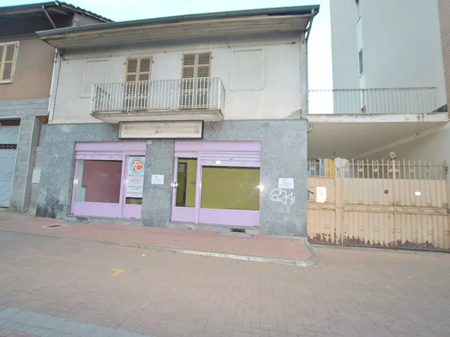 Immagine 1 di Locale commerciale in affitto  in Bauchiero a Condove