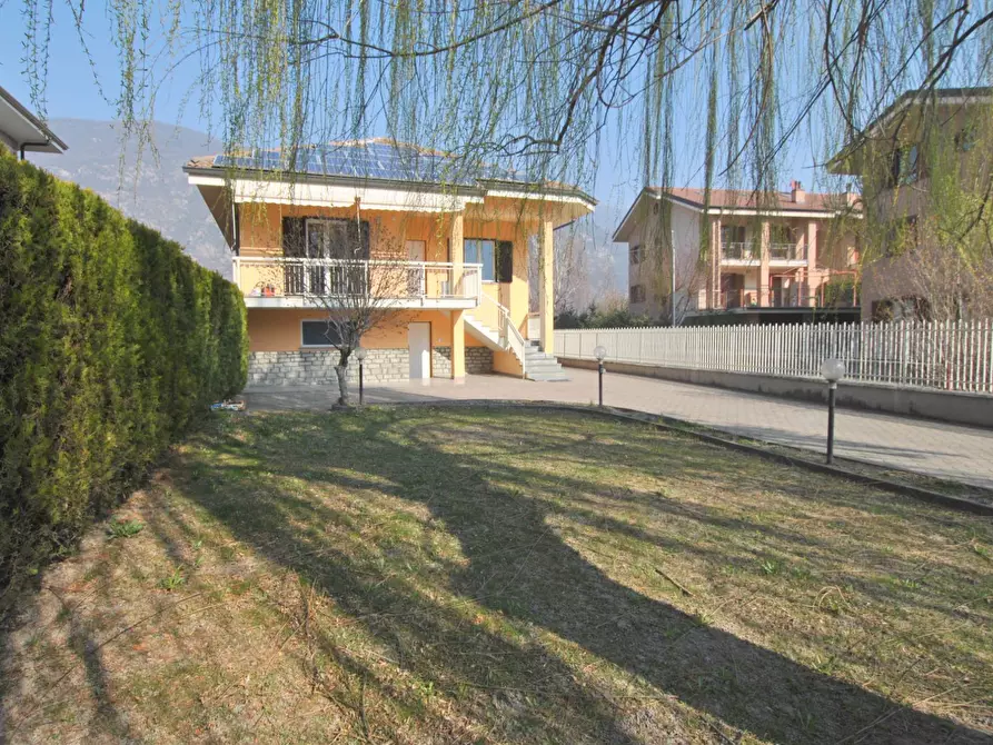 Immagine 1 di Villa in vendita  in via moncenisio a Borgone Susa