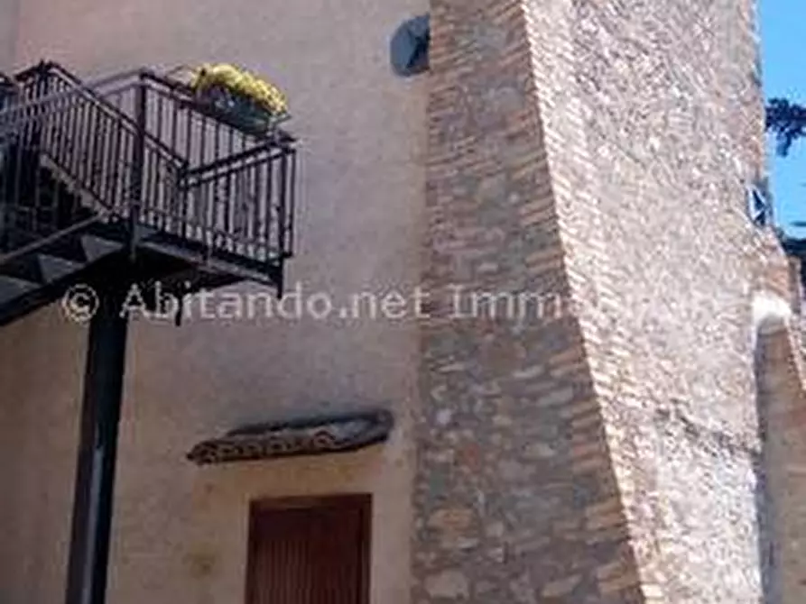 Immagine 1 di Villa in vendita  in Via Dei Garofali a Brittoli