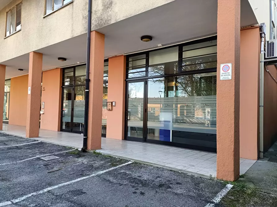 Immagine 1 di Posto auto in vendita  in Via Roma a Mogliano Veneto
